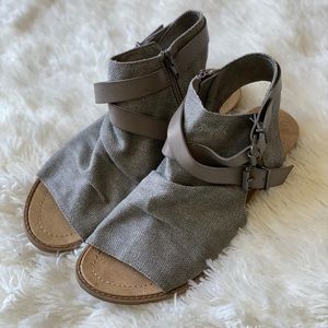 Grey Blowfish Sandals -Good Used Condition- Size 8